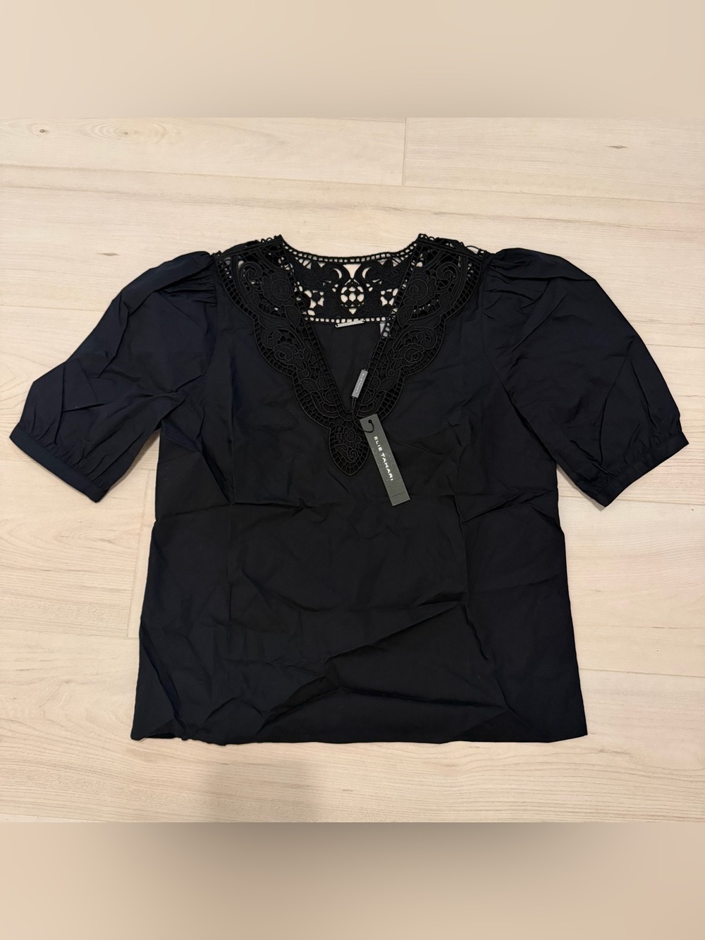 NWT Elie Tahari Black Crochet V-Neck Puff Sleeve Top
